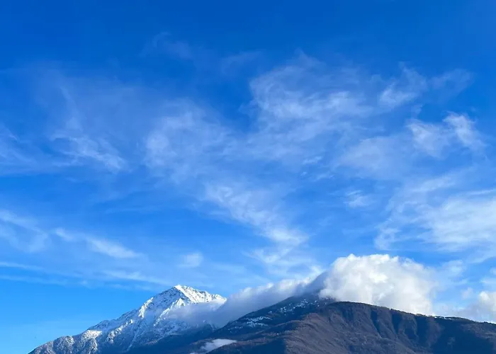Dream Balcony On 东戈